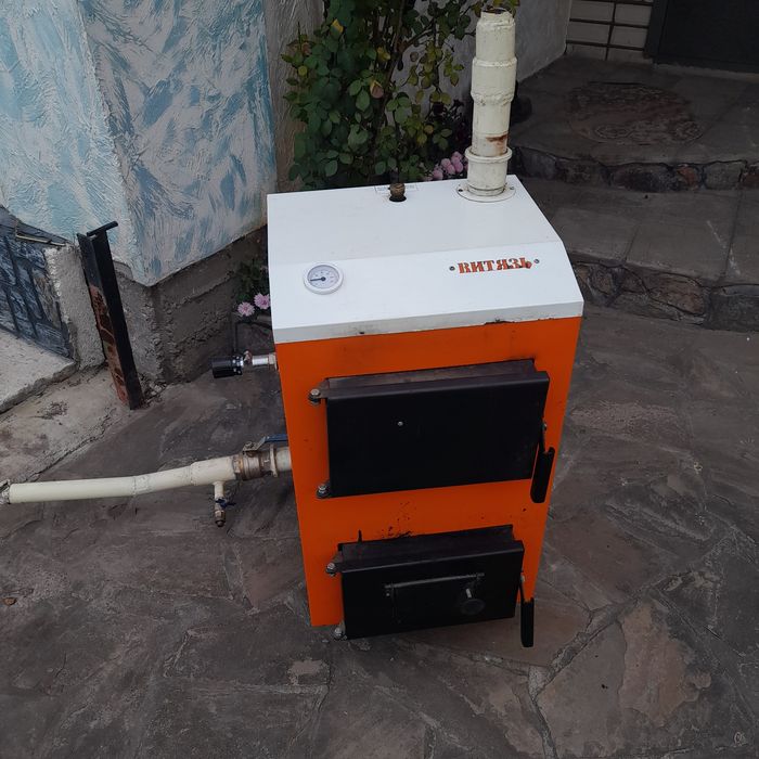 Твердопаливний котел