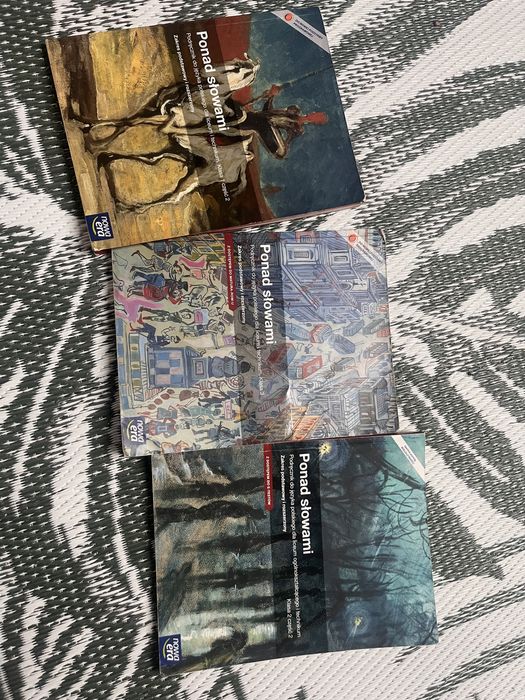 Zestaw ksiazek miedzy slowami