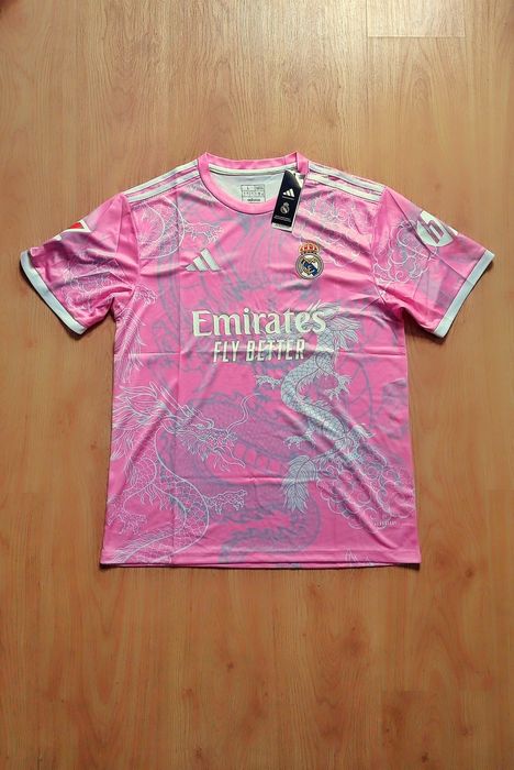 Camisa Real Madrid 25/26 Pink Dragon Special Edition