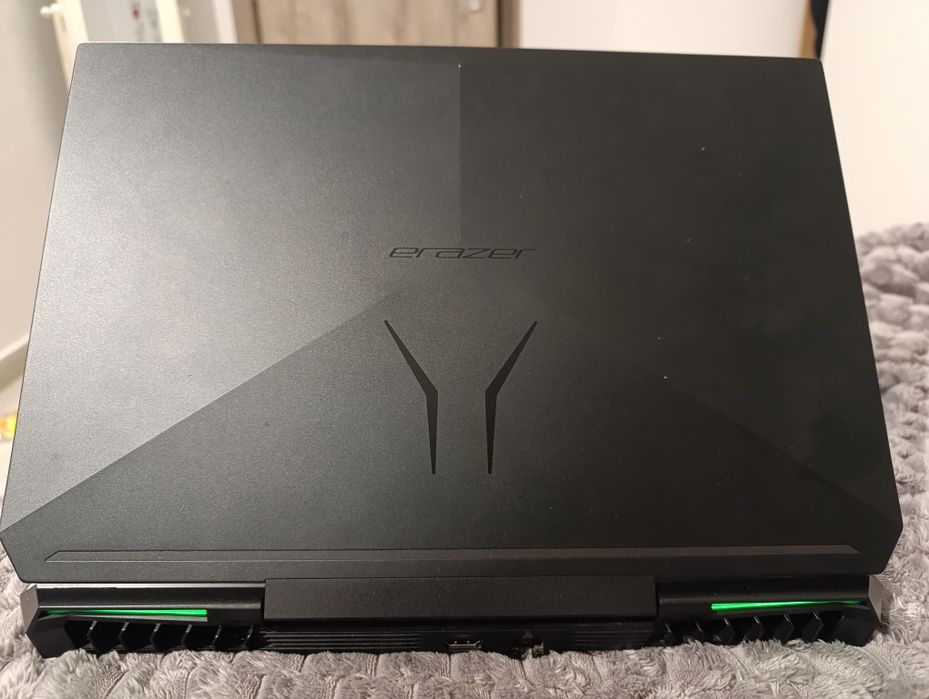 Portatil gaming erazer