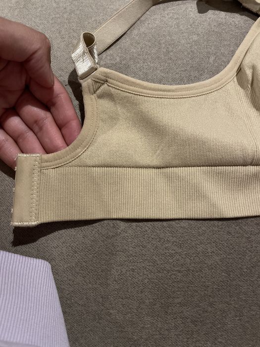 Biustonosz do karmienia / M