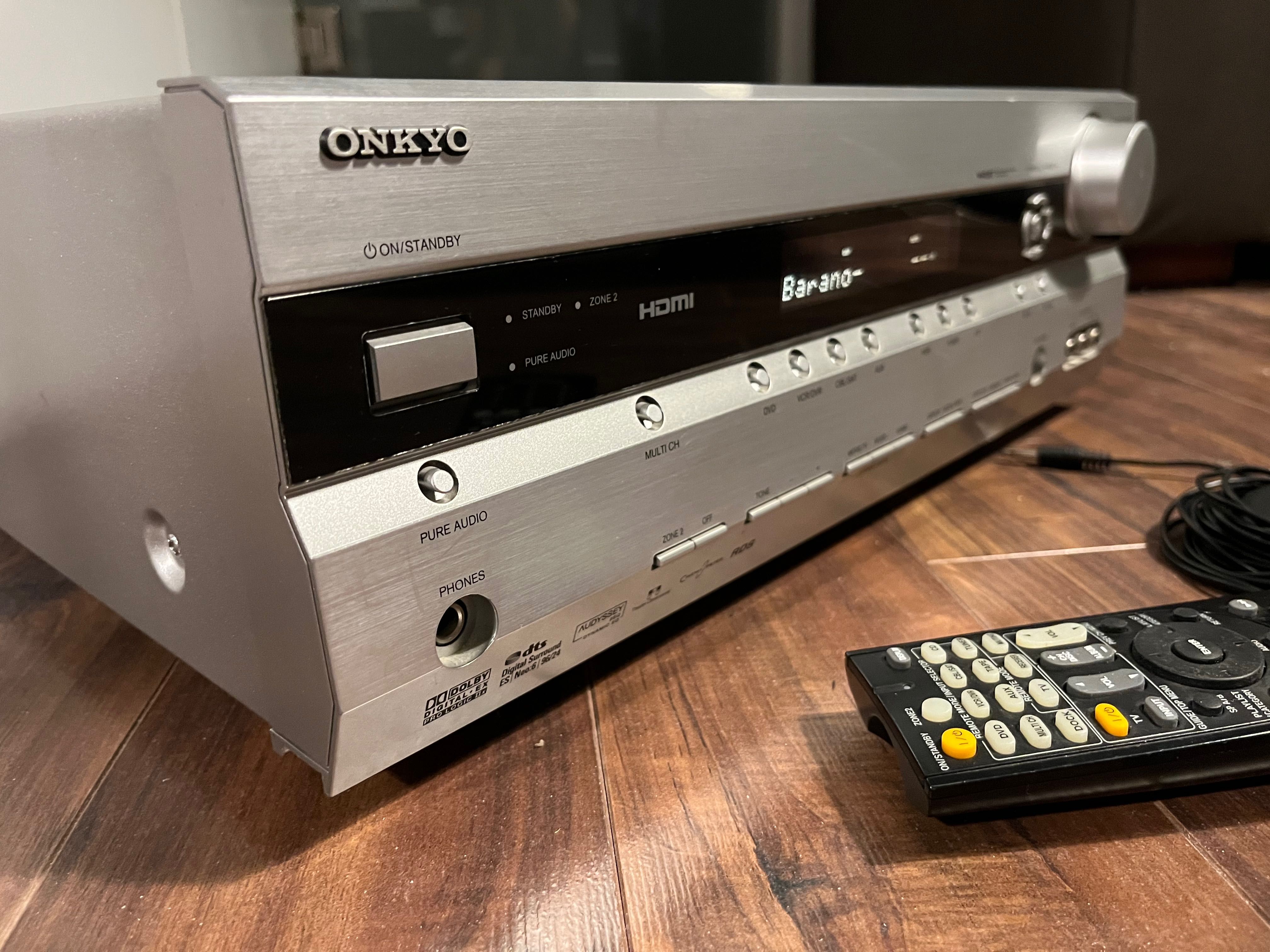 Kino domowe amplituner Onkyo TX-SR506 oryg. pilot mikrofo-nie 507 577