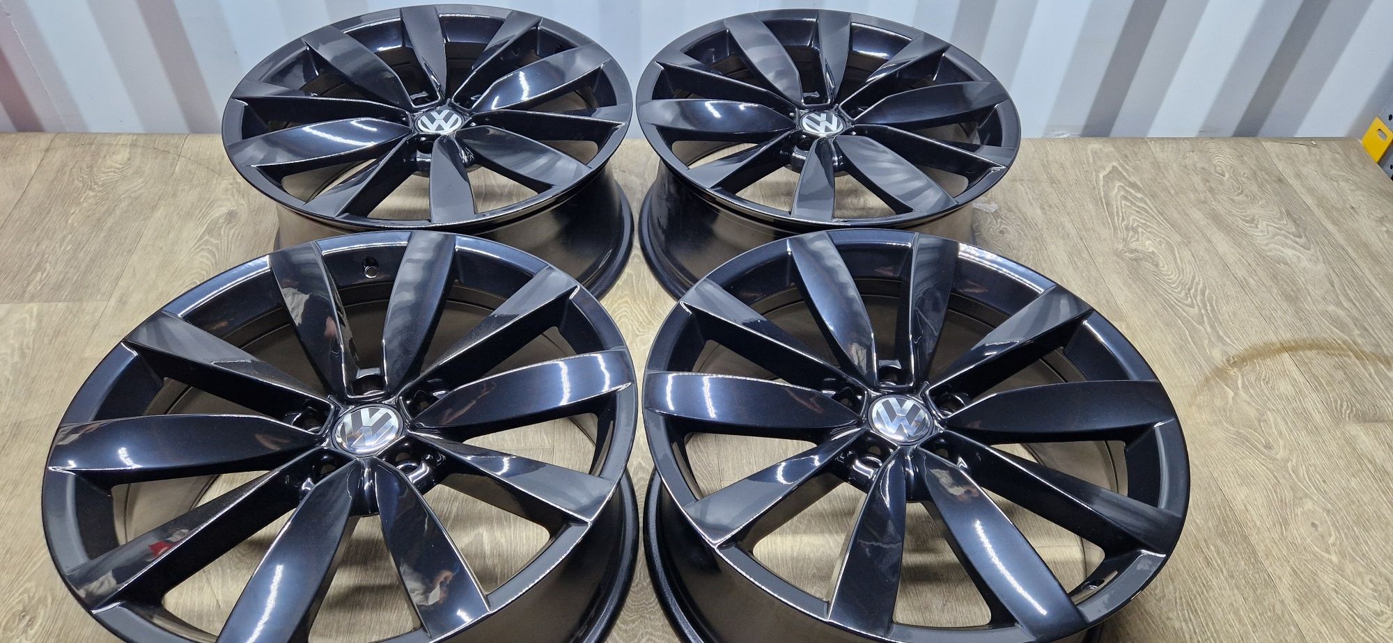 Felgi 19 Vw arteon passat golf t-rock caady 5×112 ET41 8J os.57.1