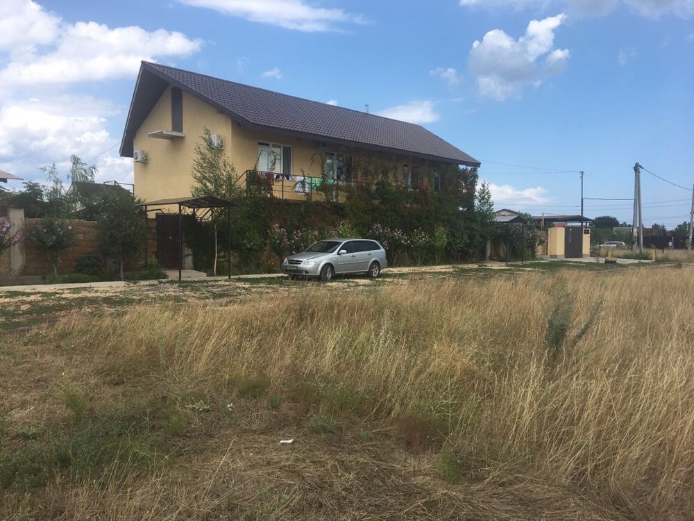 Продам земельный участoк в Каролино Бугазе. Хозяин.Гос.акт