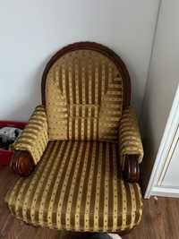 Sofa rozkładana w dobrym stanie i fotel mało używane