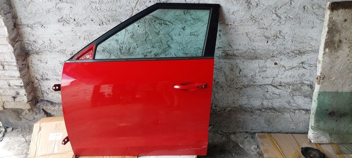Drzwi ssangyong tivoli kolor RAM