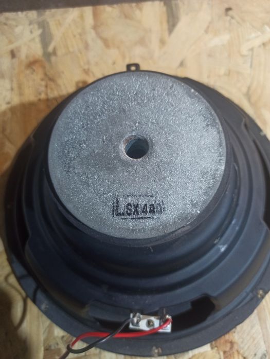 Динамик для сабвуфера