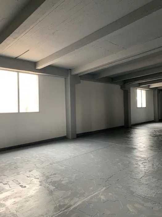 Hala 290m2 do wynajęcia blisko DTŚ ul. Kokotek