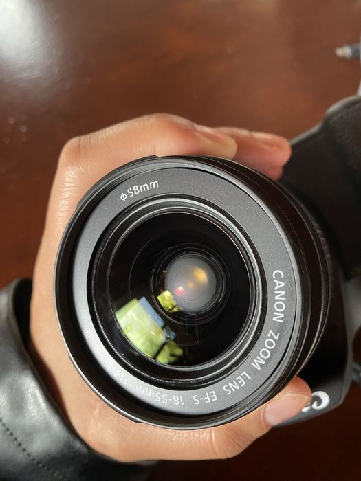 Canon 2000D EF-S 18-55 kit