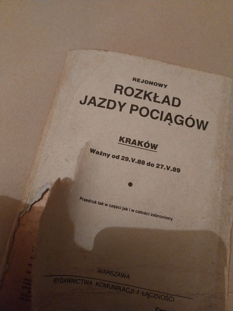 Stary rozkład jazdy pociągów PKP z czasów prl-u