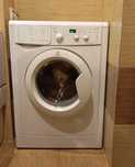 Pralka Indesit: (Super Slim -33cm) 4 kg