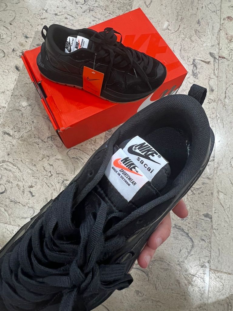 Nike Vaporwaffle / Sacai
