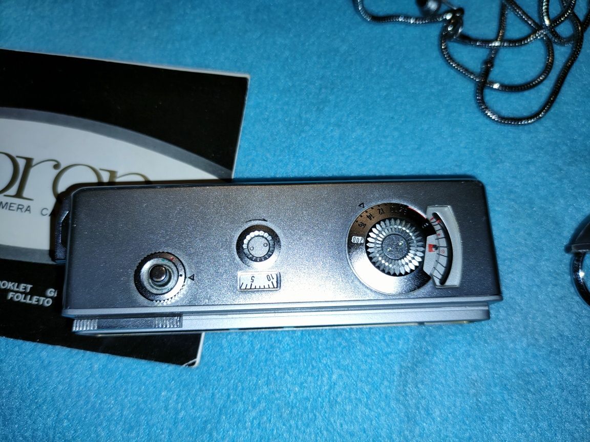 Yashica Atoron aparat mini