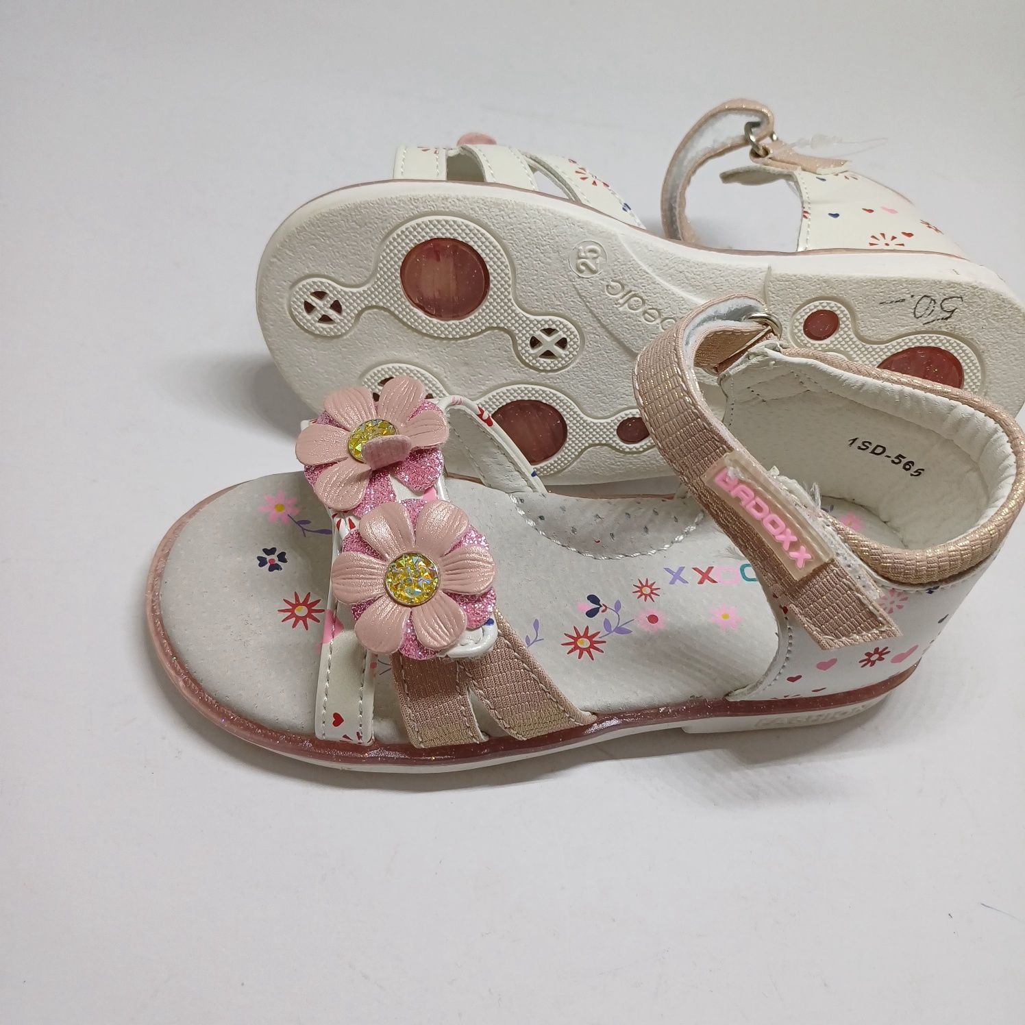 Nowe sandały roz 25 Wkładka skórzana profilowana 17 cm
