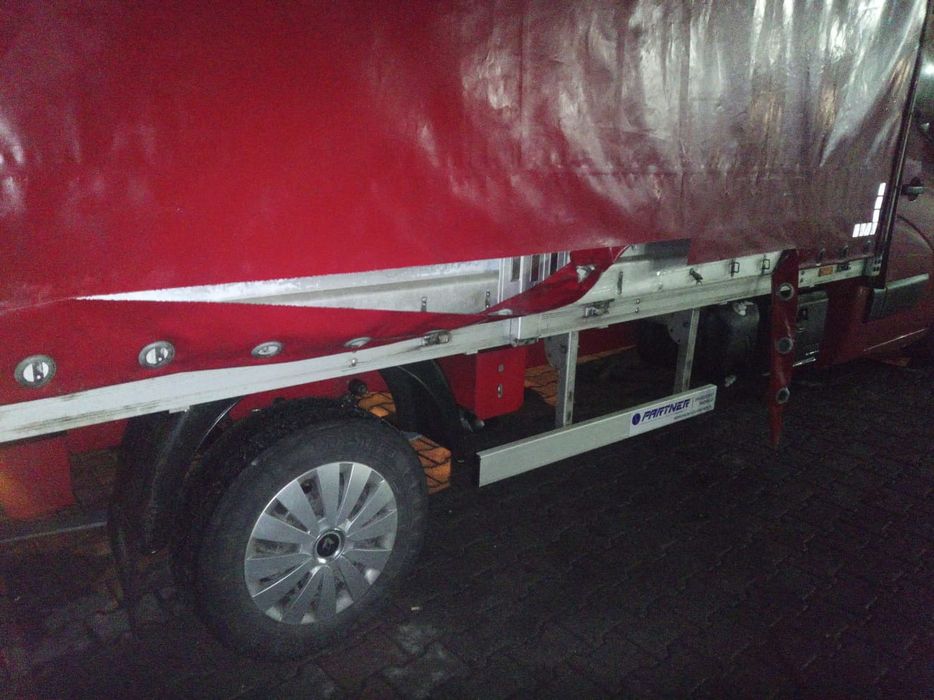 Naprawa plandek, serwis plandek