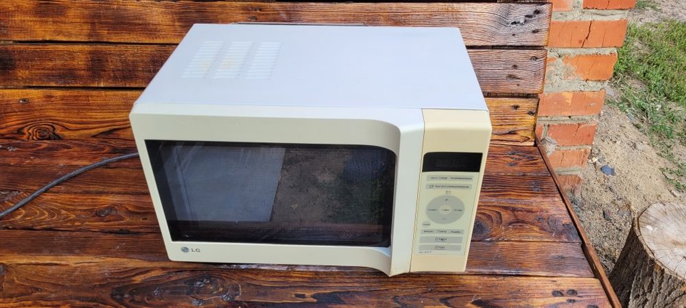 Микроволновка Lg mb-4047c