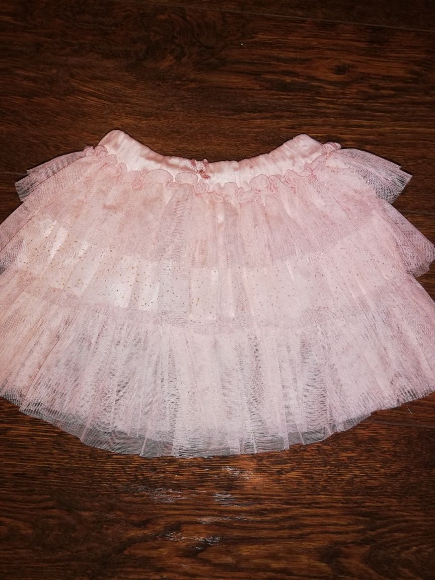 Spódniczka tiulowa różowa z falbankami firmy baby