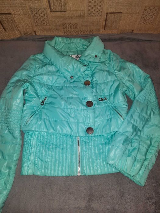 Куртка на дівчинку s