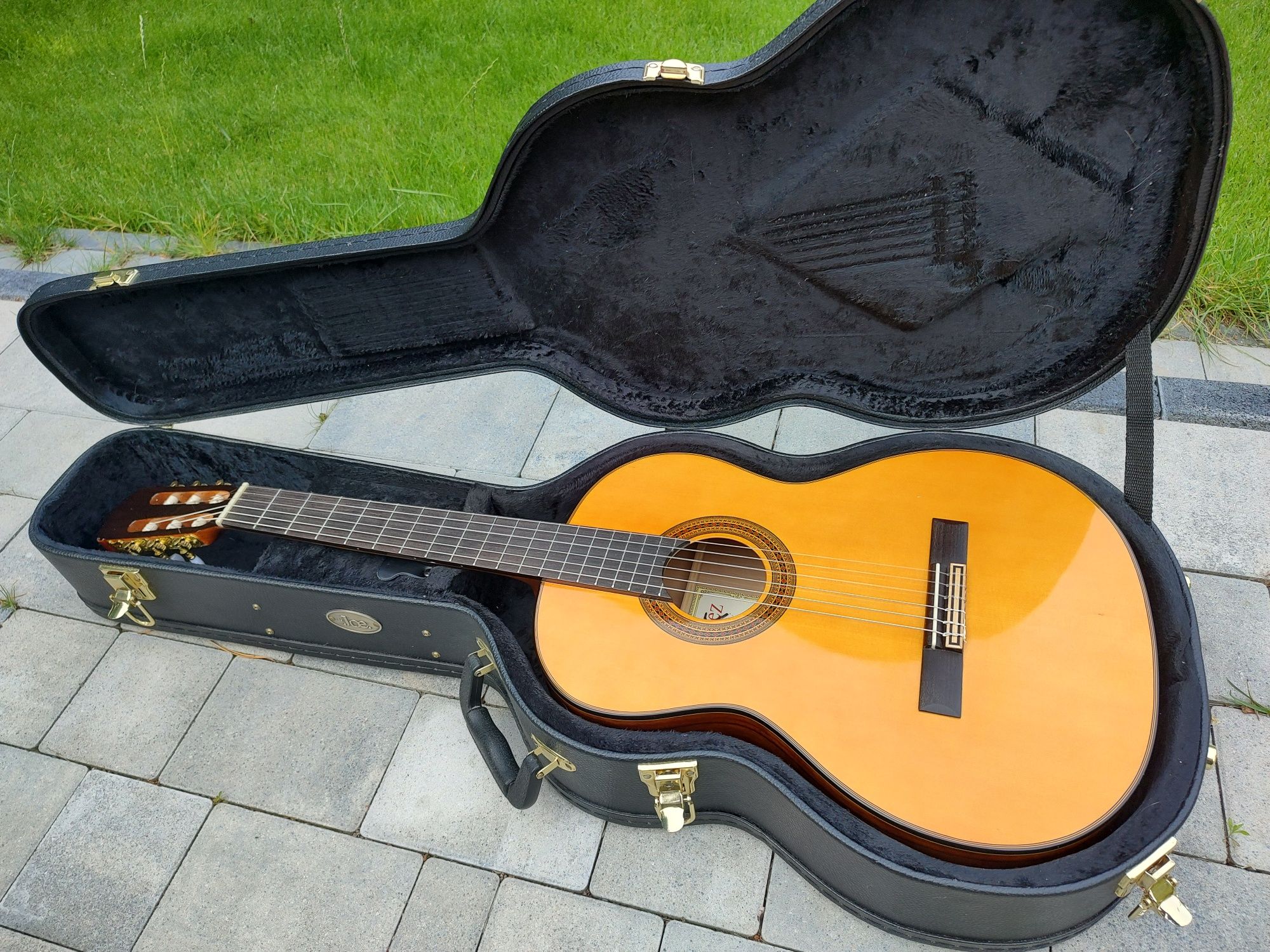 NOWA Casarez SLR 90S Spain gitara klasyczna CASE  świetny instrument /