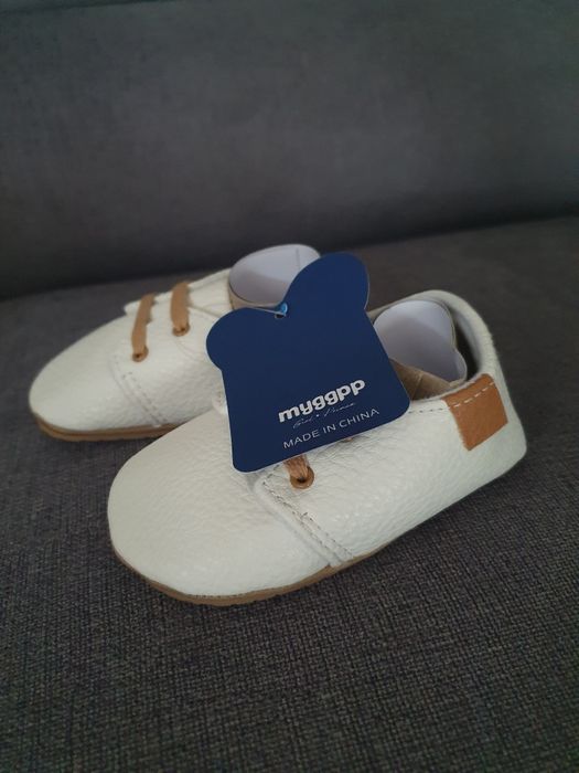 Buciki niemowlęce (dł. 13 cm)
