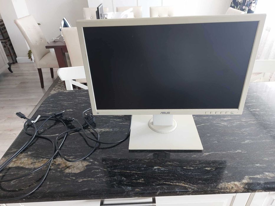 Monitor Asus swietny monitor na sprzedaz