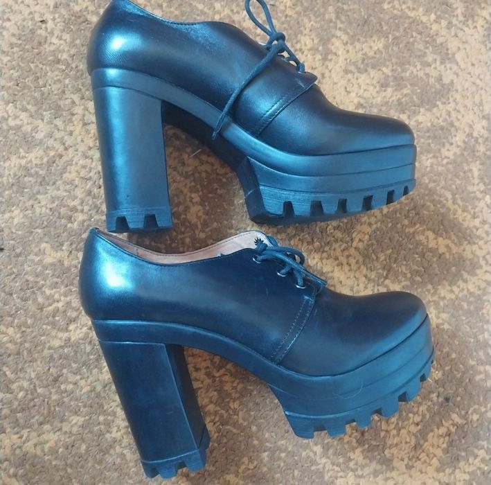 Шкіряні ботильйони осінні ботиночки черевики 38 розмір 24 см ідеальний