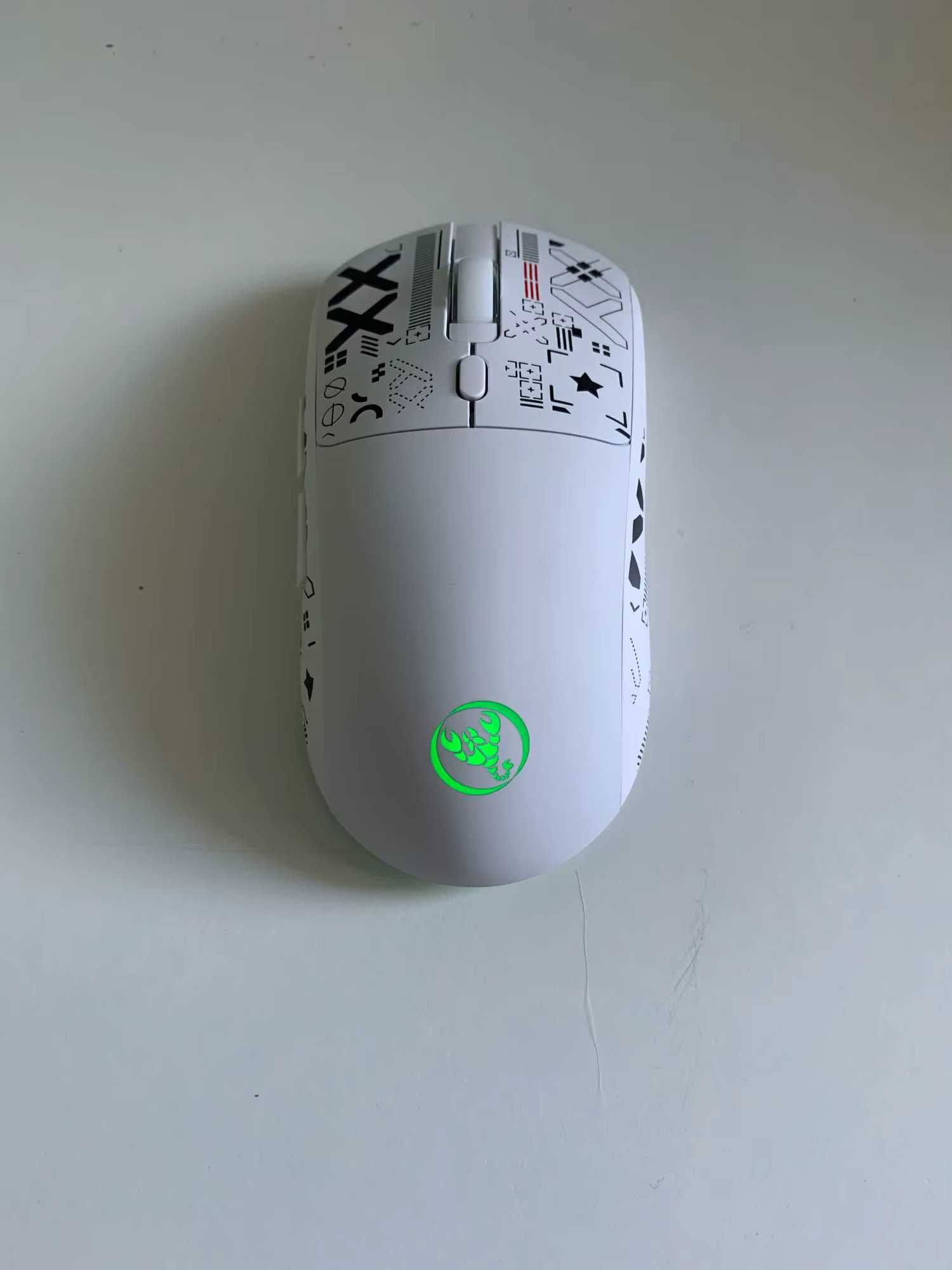 Nowa myszka gamingowa z podświetleniem RGB bluetooth