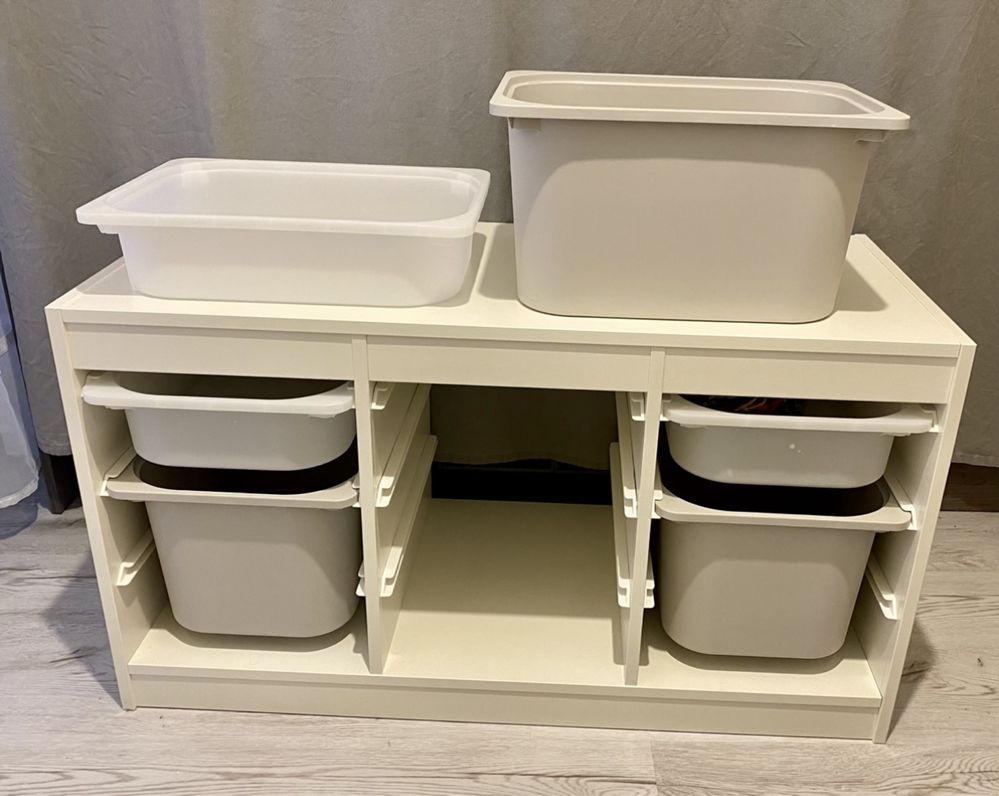Regał z pojemnikami iKEA