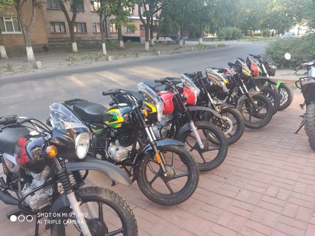 Новые мотоциклы Bajaj от официального дилера в г. Кропивницкий.
