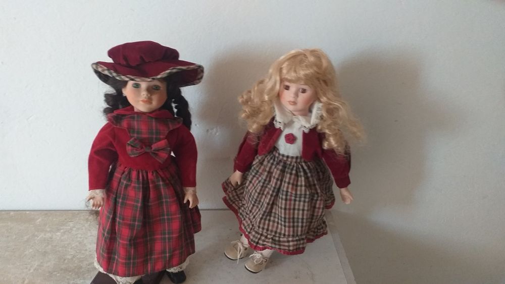 Bonecas de procelana 2 com carimbo