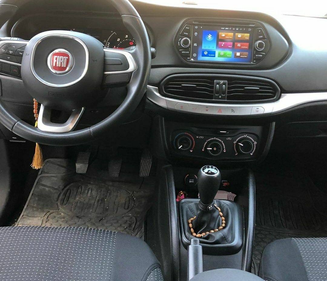 Auto Radio Fiat Tipo GPS DVD Bluetooth 2015 e 2016 e 2017 e 2018