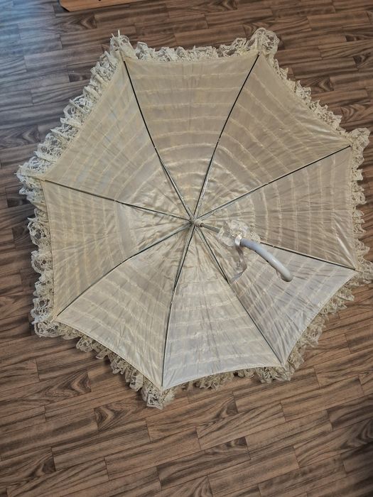 Парасолька, свадебный зонт невесты.