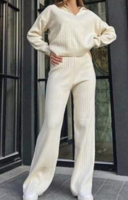 Продам шикарний костюм 2ку