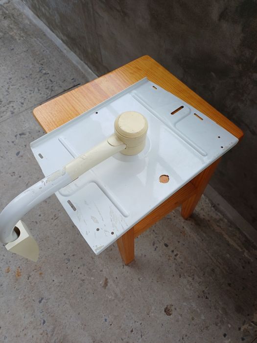 Підставка/ кріплення для телевізора