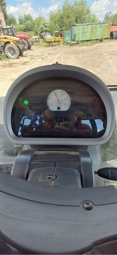 Трактор Challenger MT 685 D