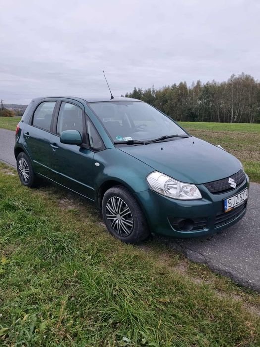 SUZUKI SX4 1.5 benz, mały przebieg.