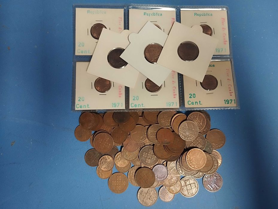 124 Moedas de Bronze