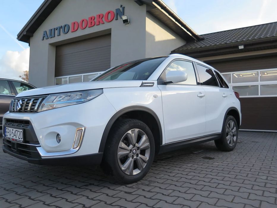 Suzuki Vitara 1.4 TURBO Hybrid, Automat, biała perła, XII 2021r. 35 tys. jak NOWA