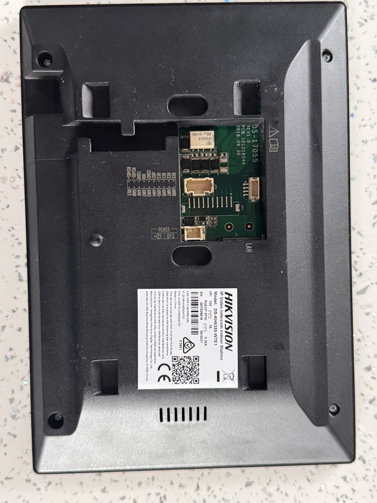 Hikvision DS-KH6320-WTE1 - monitor do wideodomofonu Panel Hikvision