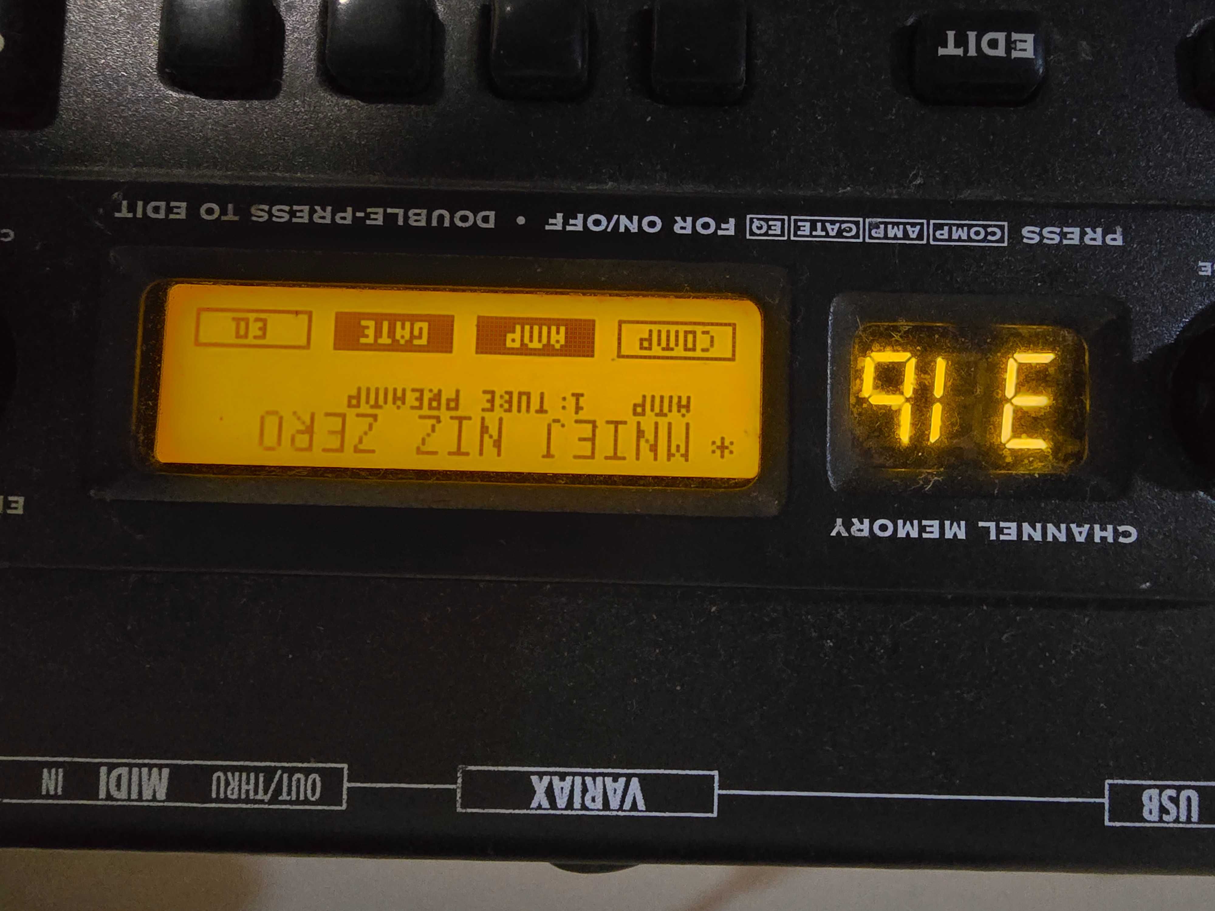 LINE6 PAD XT Live efekt do gitary