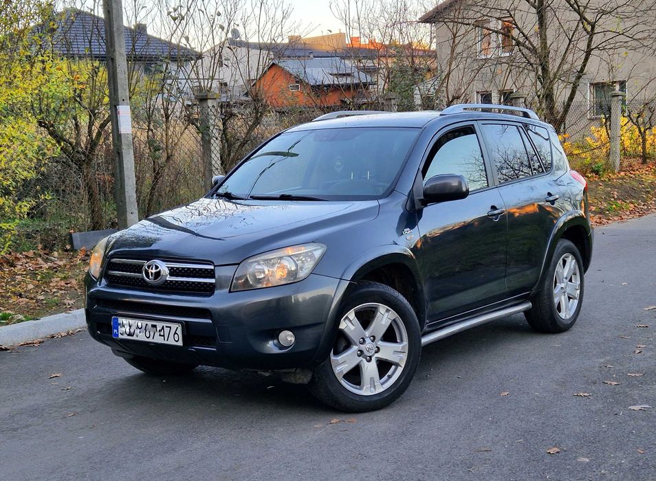 Toyota Rav4. 4X4. Bogate wyposażenie