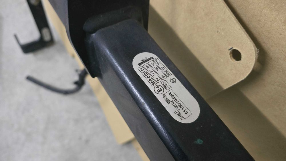 Фаркоп Renault Master 2010-2024