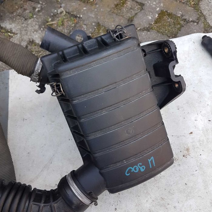 obudowa filtra powietrza zbiornik bak pływak pompa paliwa uno jak nowe