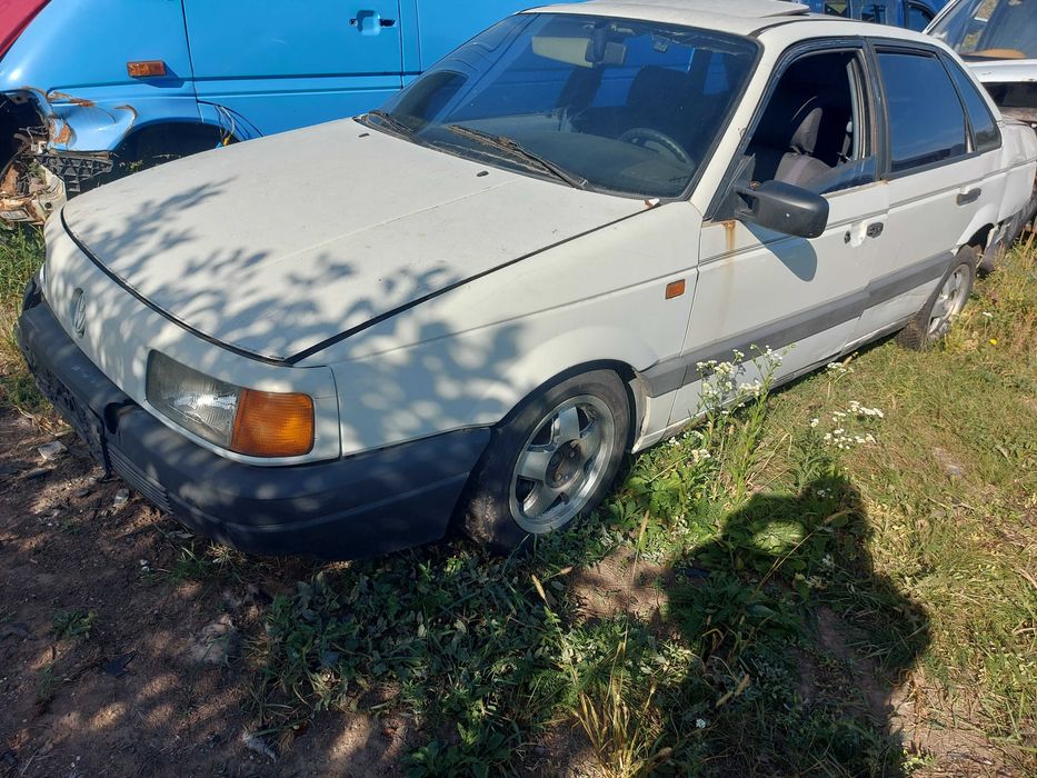 Продам  Капот,дері,крила. фольцваген пасат Б3