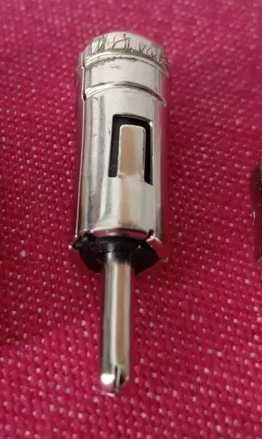 Adaptador para antena autoradio