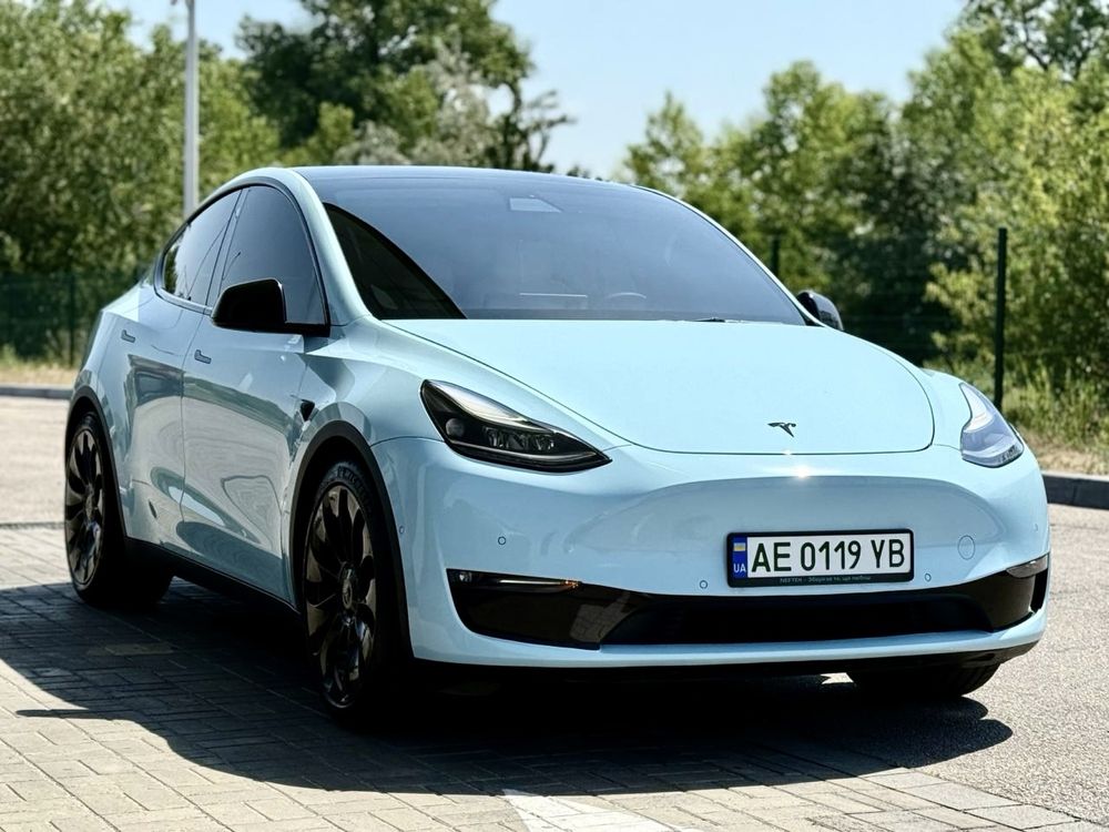 Продам Tesla Y Performance