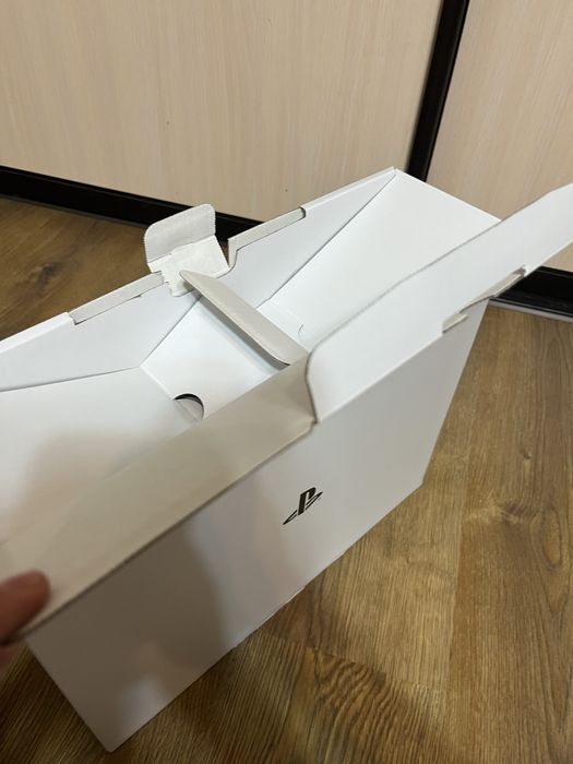 Продам коробку з ps5