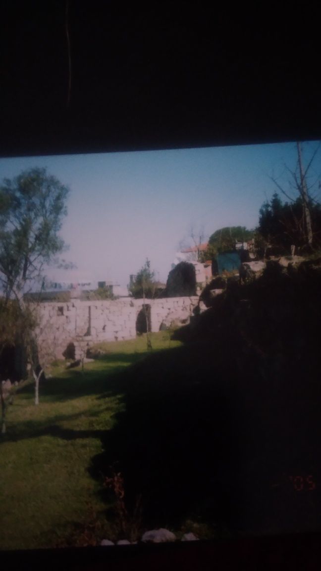 Venda de propriedade com casa restauro rio douro