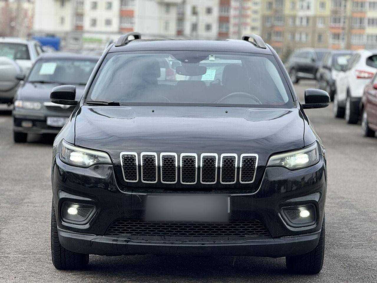 Кроссовер Jeep Cherokee  2019 рік