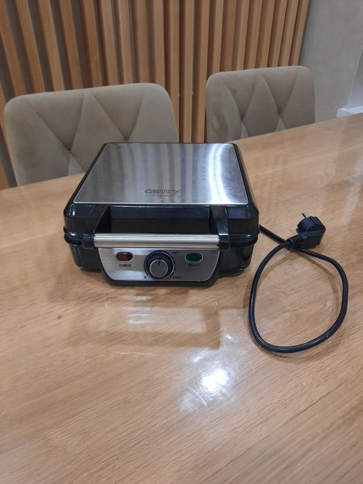 Електро вафельниця